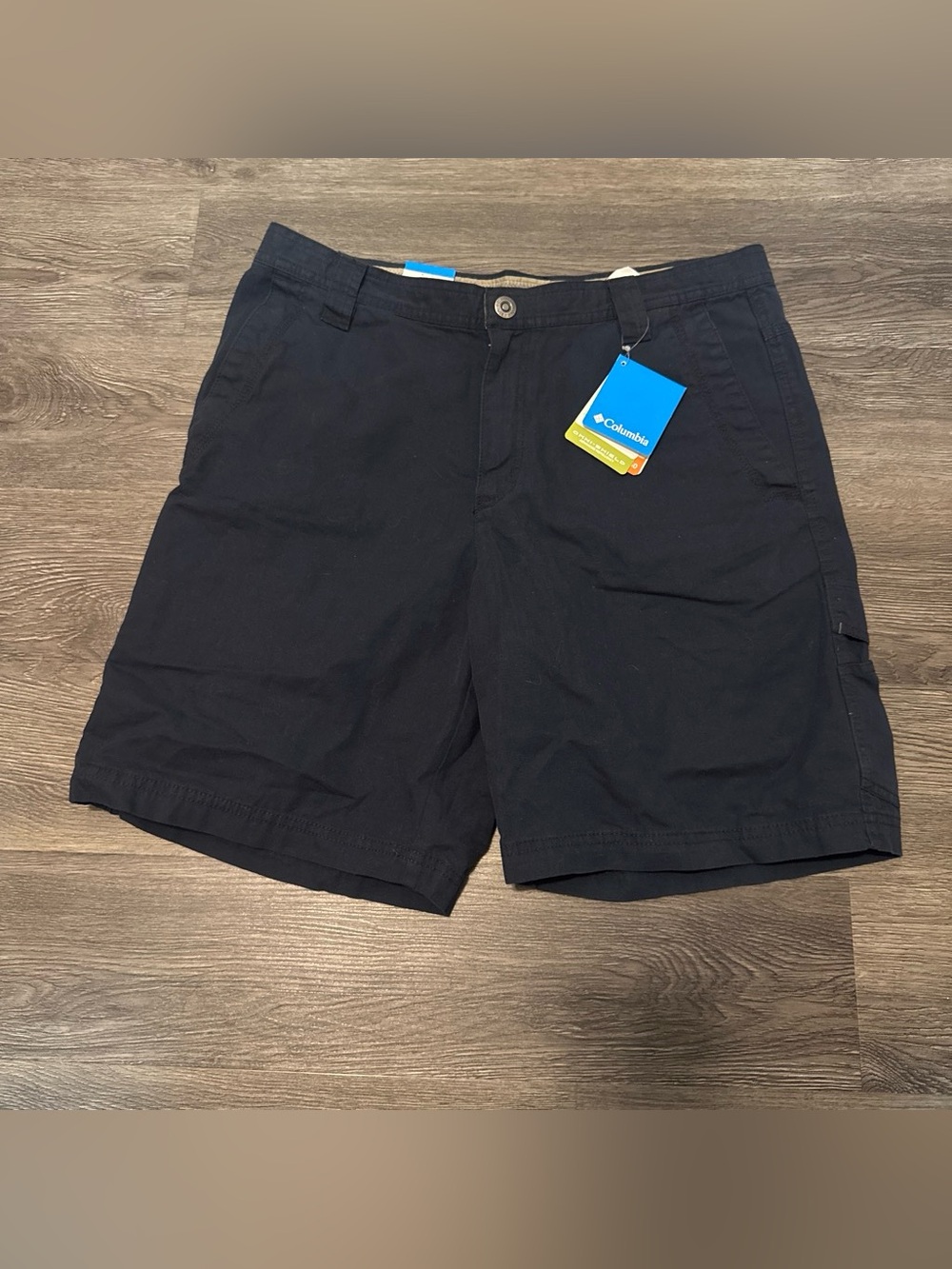 Columbia Shorts NWT